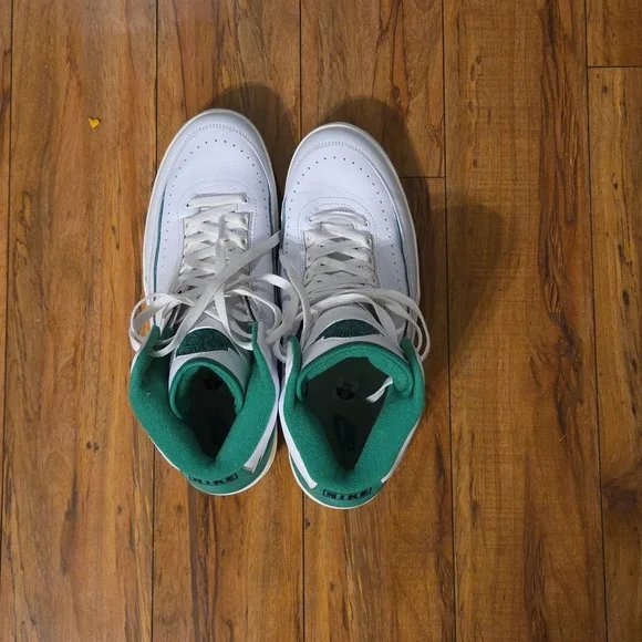 Nike Air Jordan 2 Retro "Lucky Green" sneakers.  - Picture 2 of 3